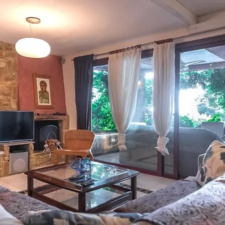 Maria Elena - Akti Elia Halkidiki Lagómandra