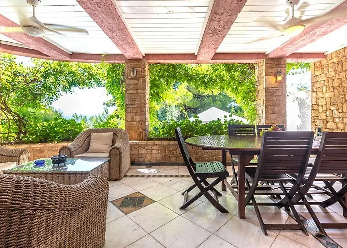 Villa Maria Elena - Akti Elia Halkidiki Lagomandra