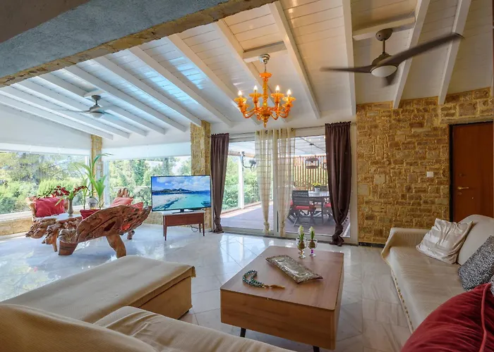 Maria Elena - Akti Elia Halkidiki Lagomandra