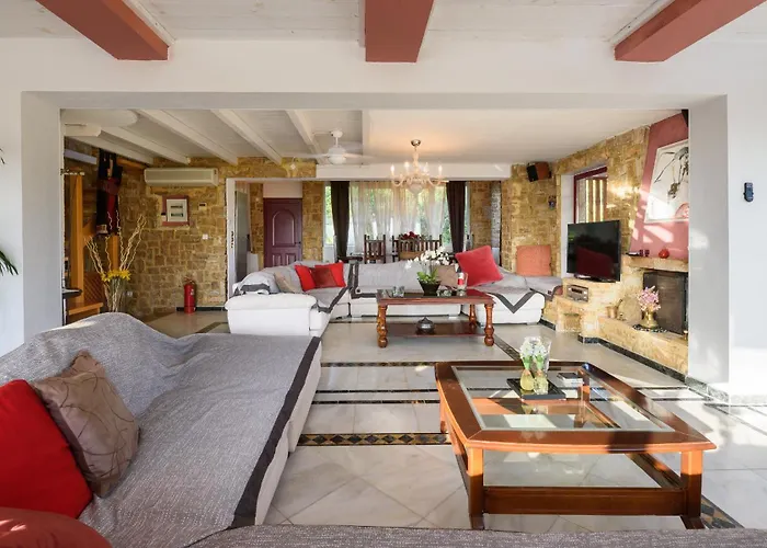 Villa Maria Elena - Akti Elia Halkidiki Lagomandra